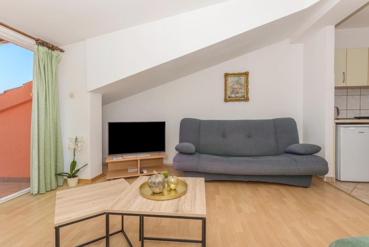 Apartments Zoka Makarska Buitenkant foto