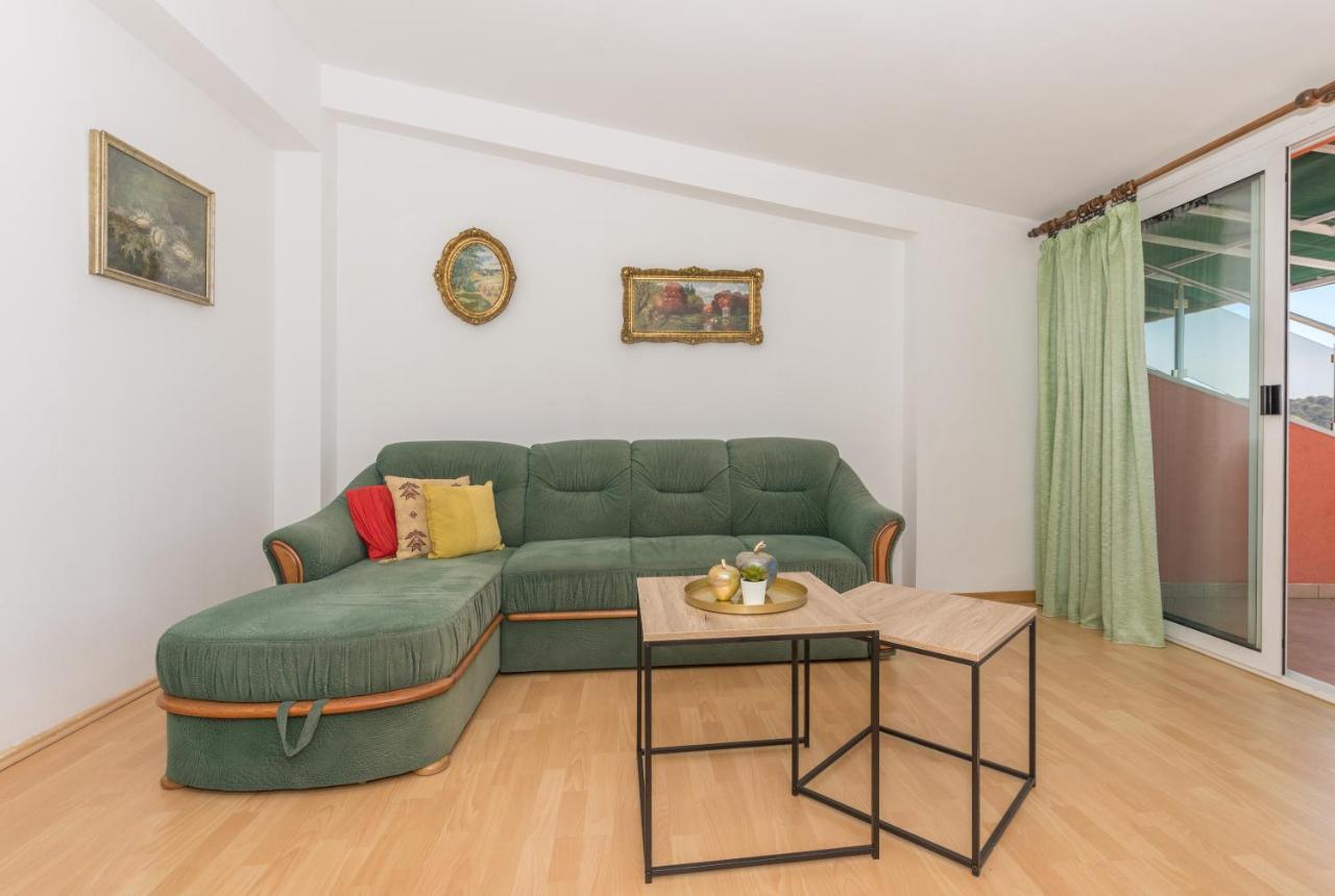 Apartments Zoka Makarska Buitenkant foto